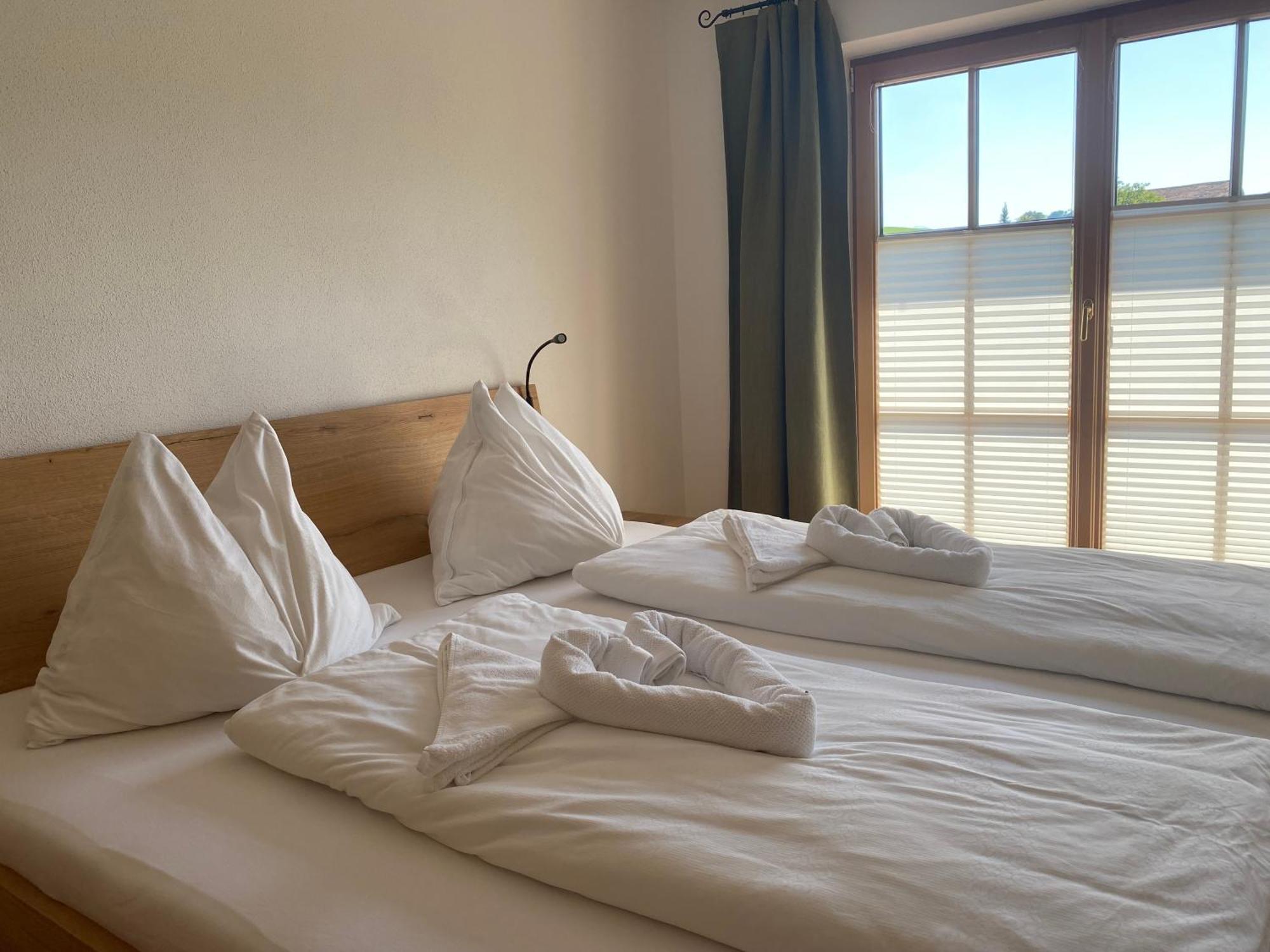 Biohof-Feichtinger Apartment Zell am Moos Ruang foto